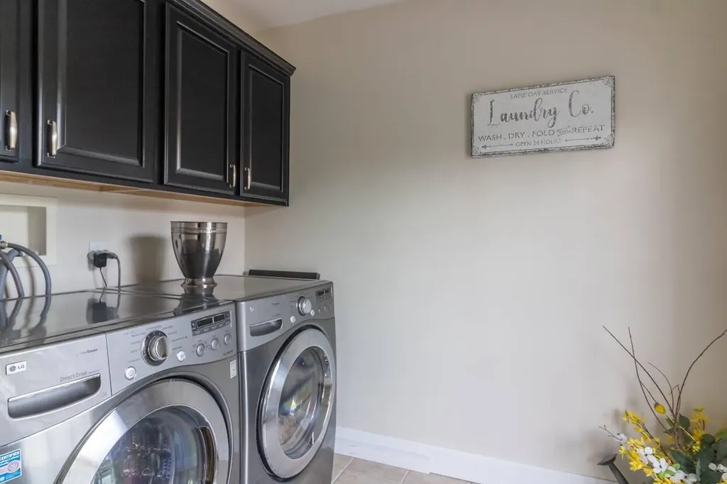 597 Hudson Road Glenburn ME 04401