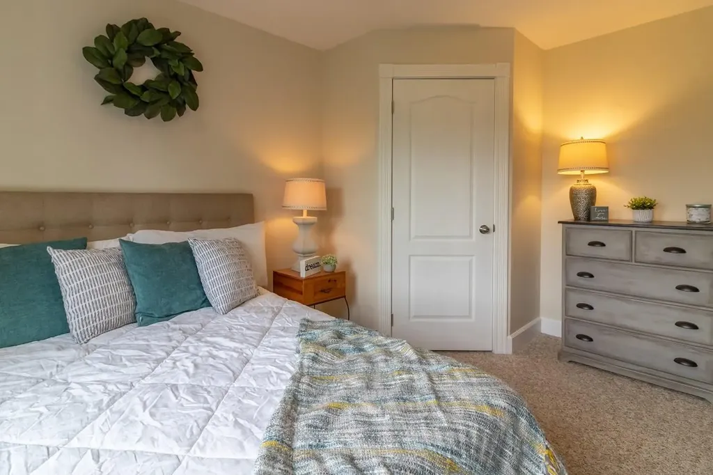 597 Hudson Road Glenburn ME 04401