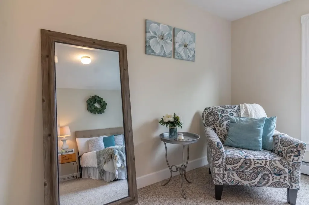 597 Hudson Road Glenburn ME 04401