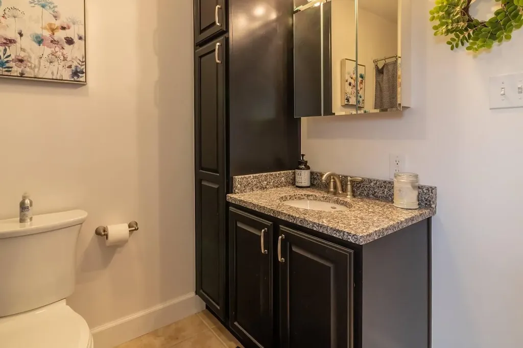 597 Hudson Road Glenburn ME 04401