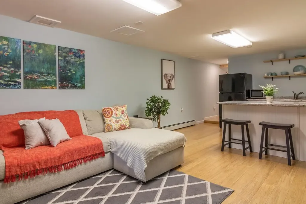 597 Hudson Road Glenburn ME 04401