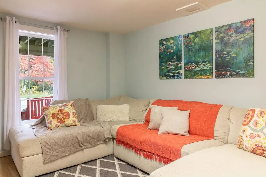 597 Hudson Road Glenburn ME 04401