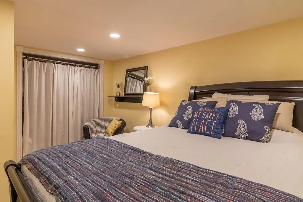 597 Hudson Road Glenburn ME 04401