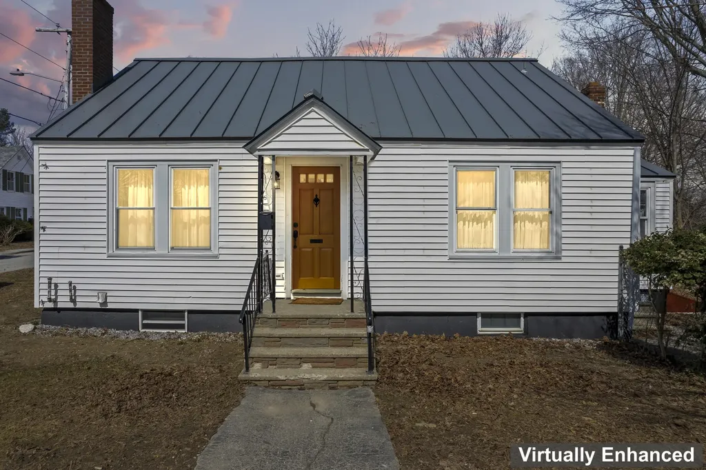 5 Plaisted Street Gardiner ME 04345