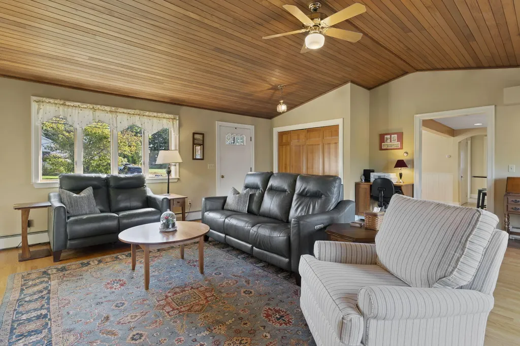 219 Black Point Road Scarborough ME 04074