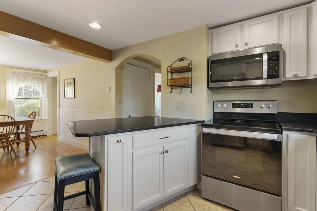219 Black Point Road Scarborough ME 04074