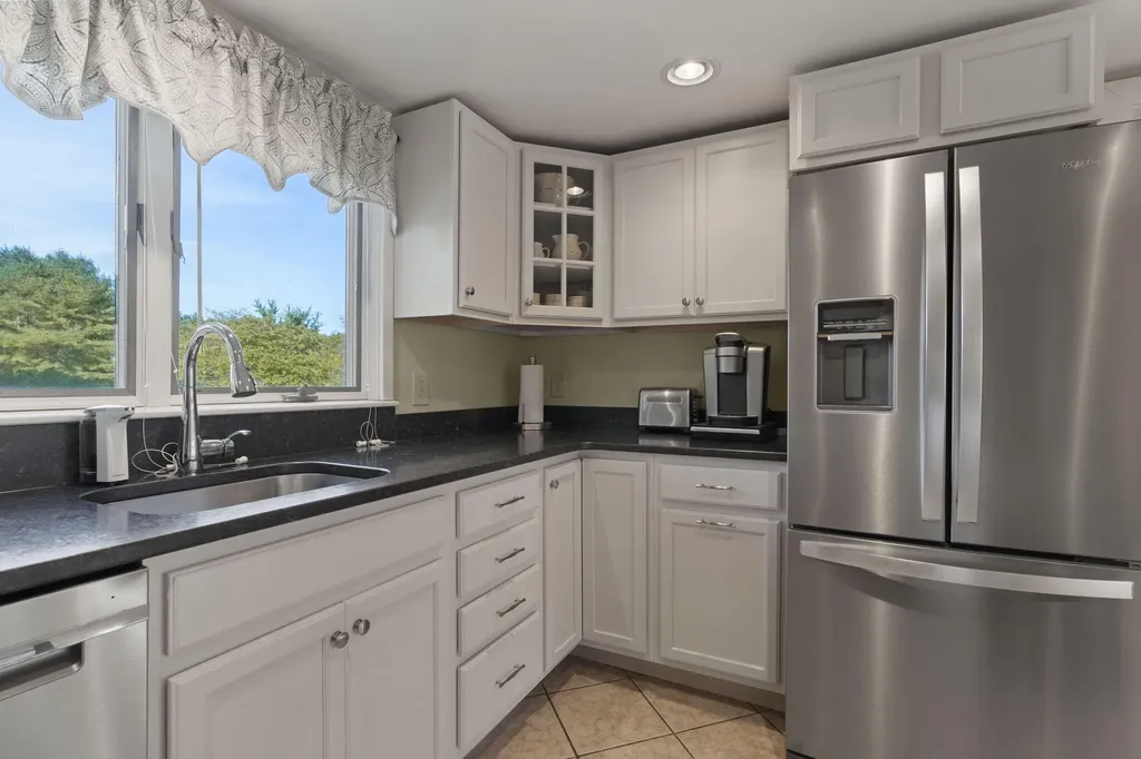 219 Black Point Road Scarborough ME 04074