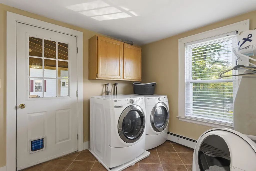 219 Black Point Road Scarborough ME 04074