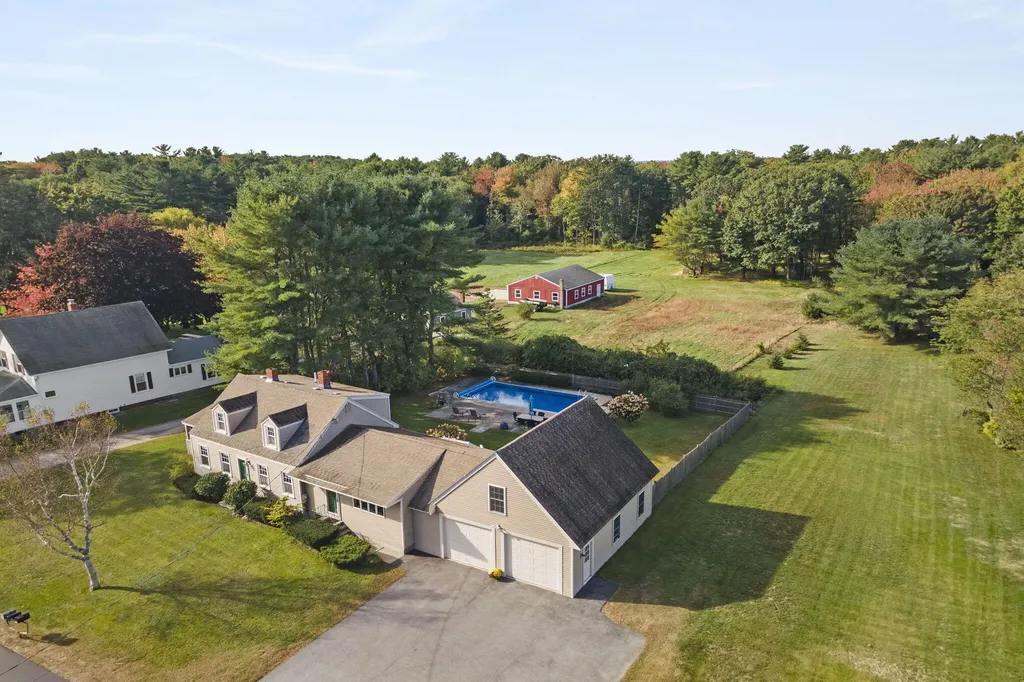 219 Black Point Road Scarborough ME 04074