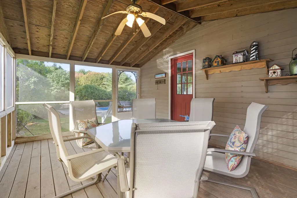 219 Black Point Road Scarborough ME 04074