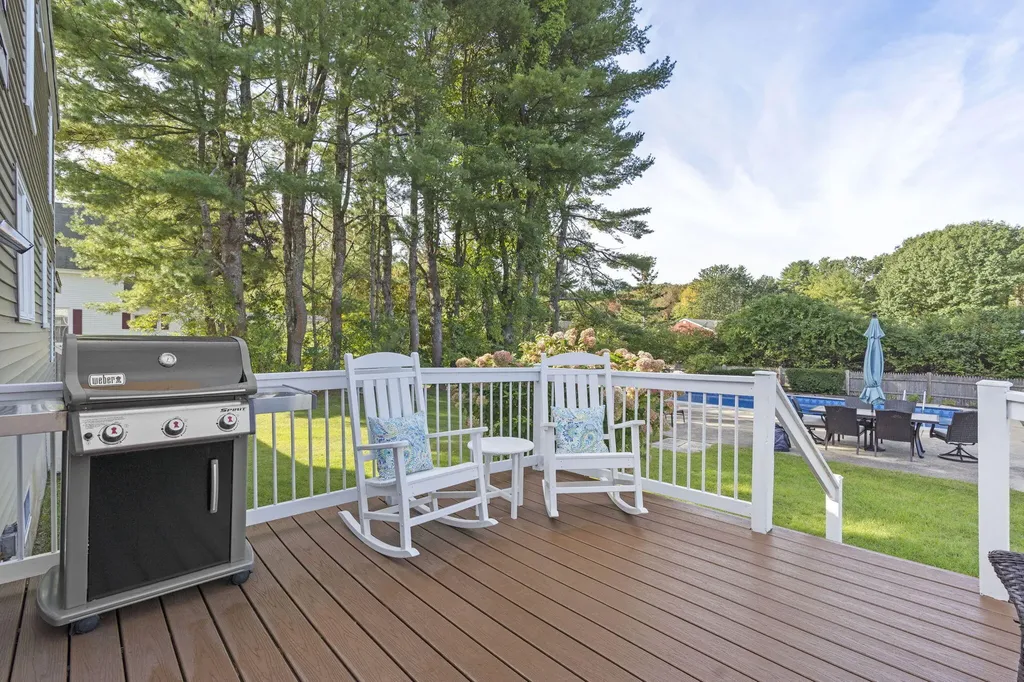 219 Black Point Road Scarborough ME 04074