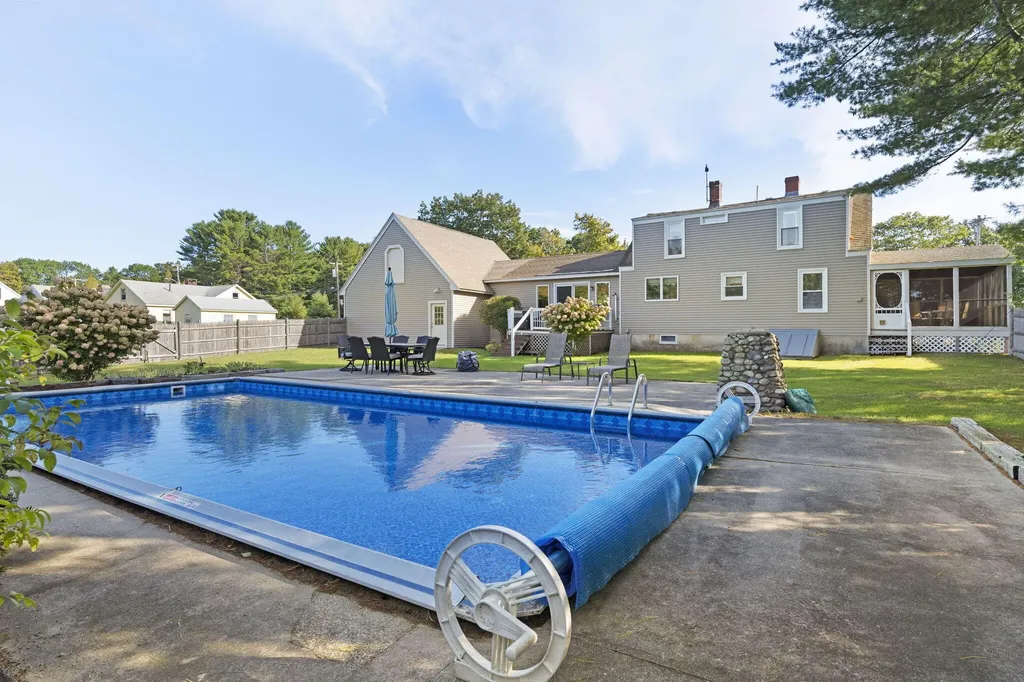 219 Black Point Road Scarborough ME 04074