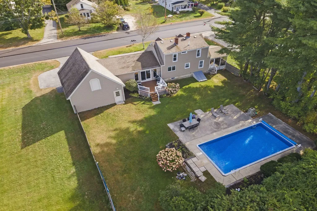219 Black Point Road Scarborough ME 04074