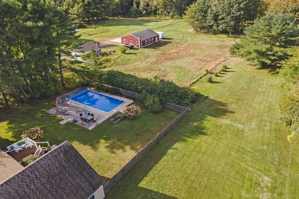 219 Black Point Road Scarborough ME 04074