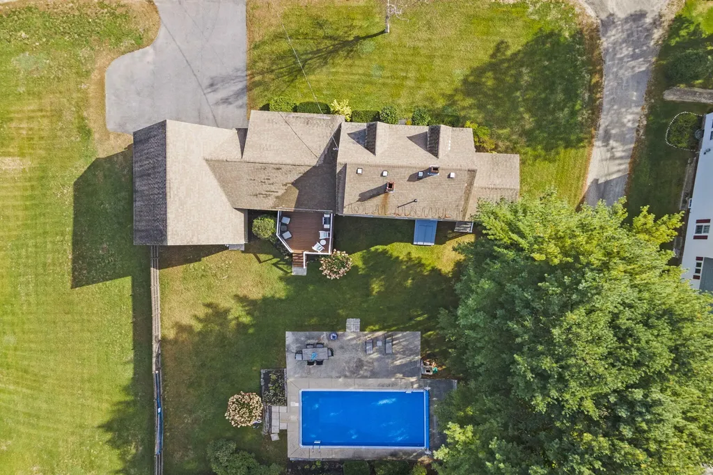 219 Black Point Road Scarborough ME 04074