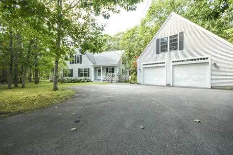 32 Harrison Lane Wiscasset ME 04578