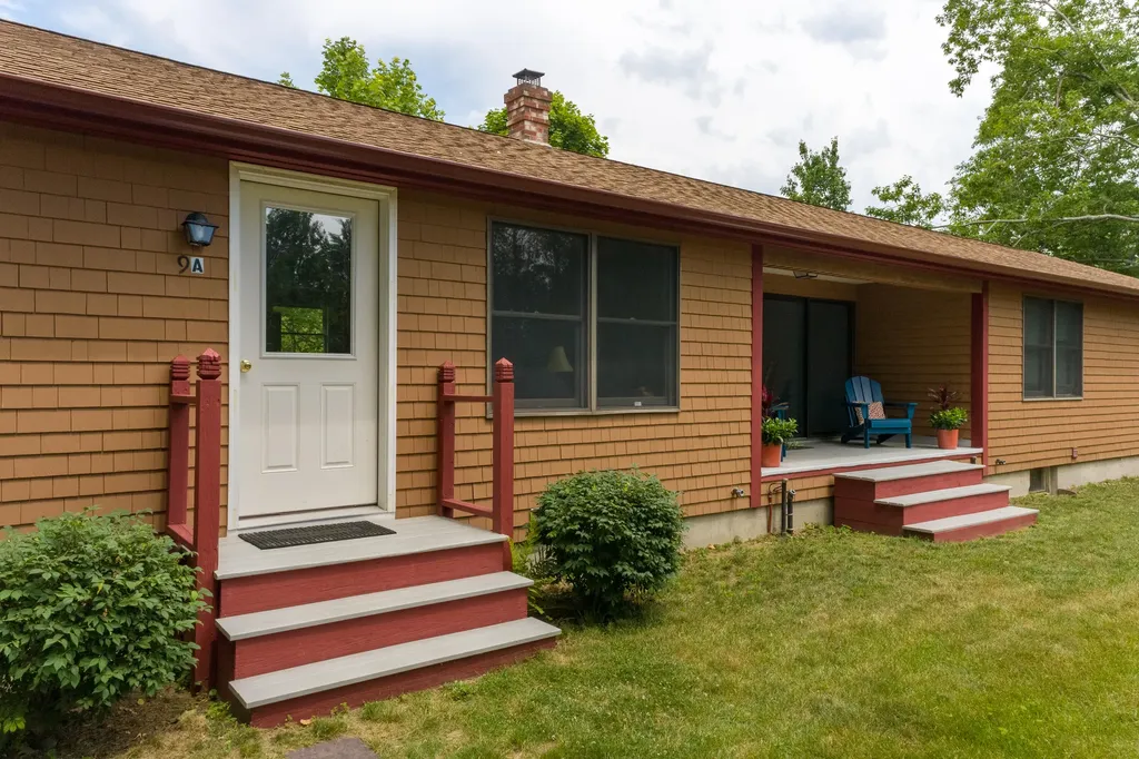 9 Intervale Court Harpswell ME 04079
