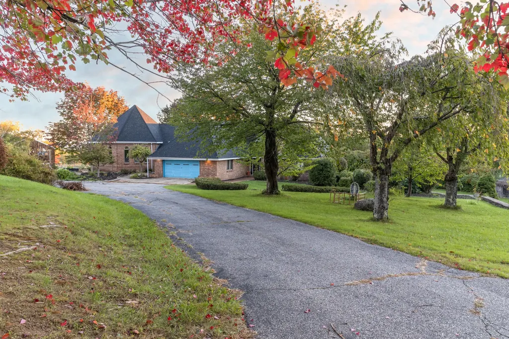 280 Fox Farm Hill Road North Berwick ME 03906