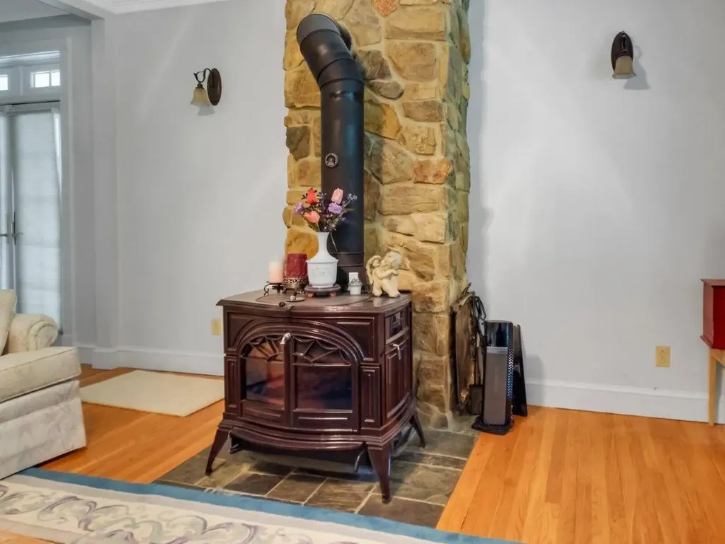 226 East Pittston Road Pittston ME 04345