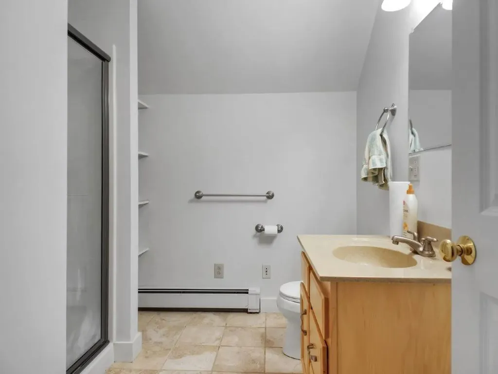 226 East Pittston Road Pittston ME 04345
