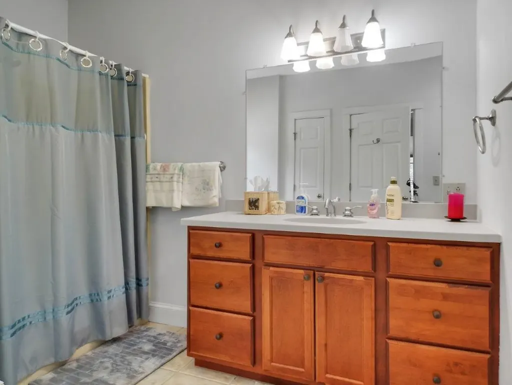 226 East Pittston Road Pittston ME 04345