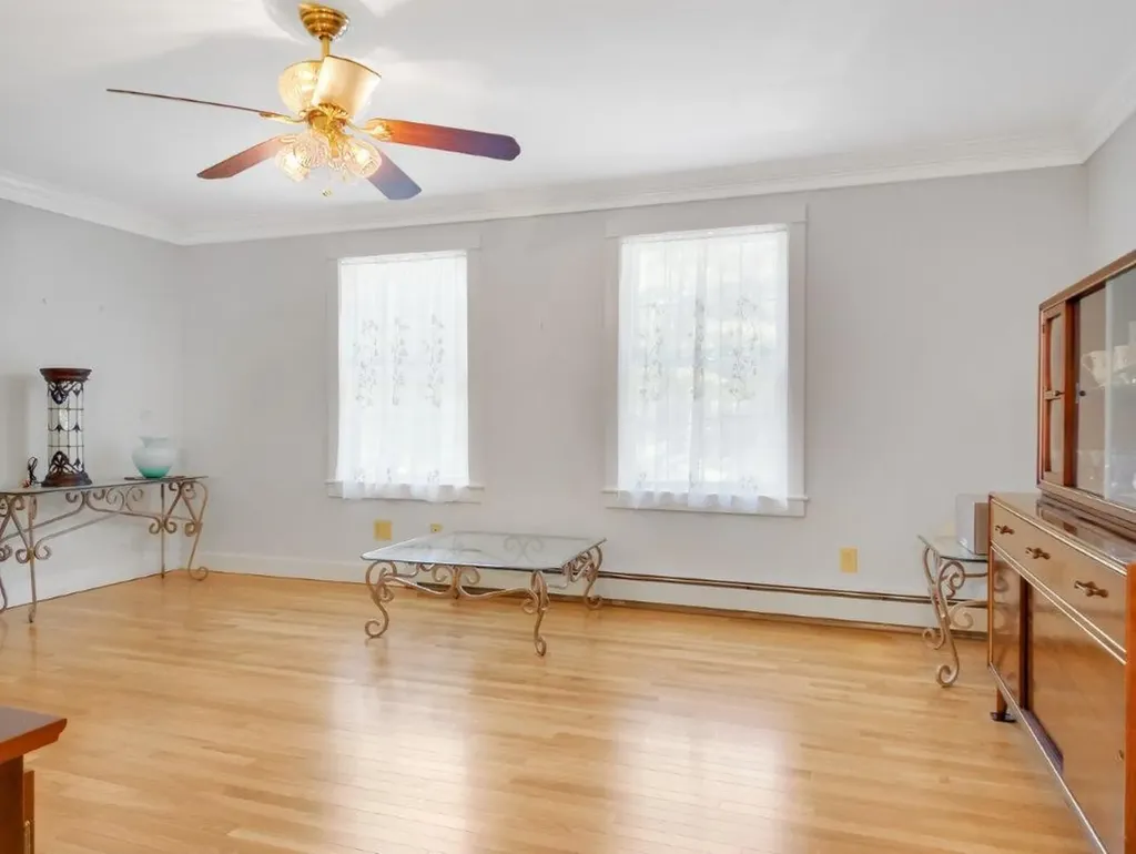 226 East Pittston Road Pittston ME 04345