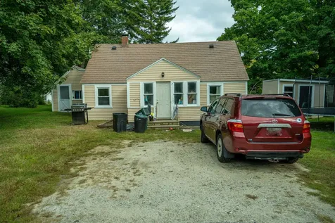 7 Surrey Lane Auburn ME 04210