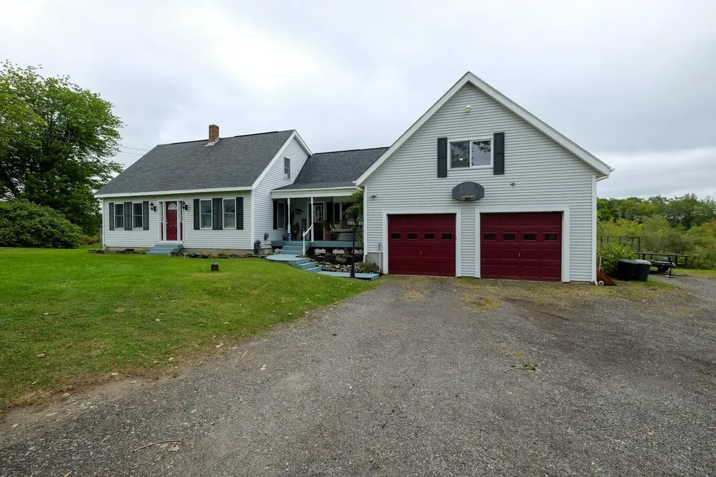 881 Atlantic Highway Warren ME 04864
