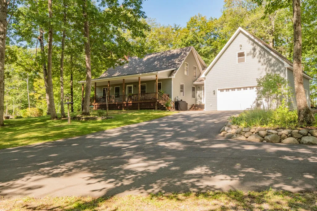 22 Mellow Hill Road Sidney ME 04330