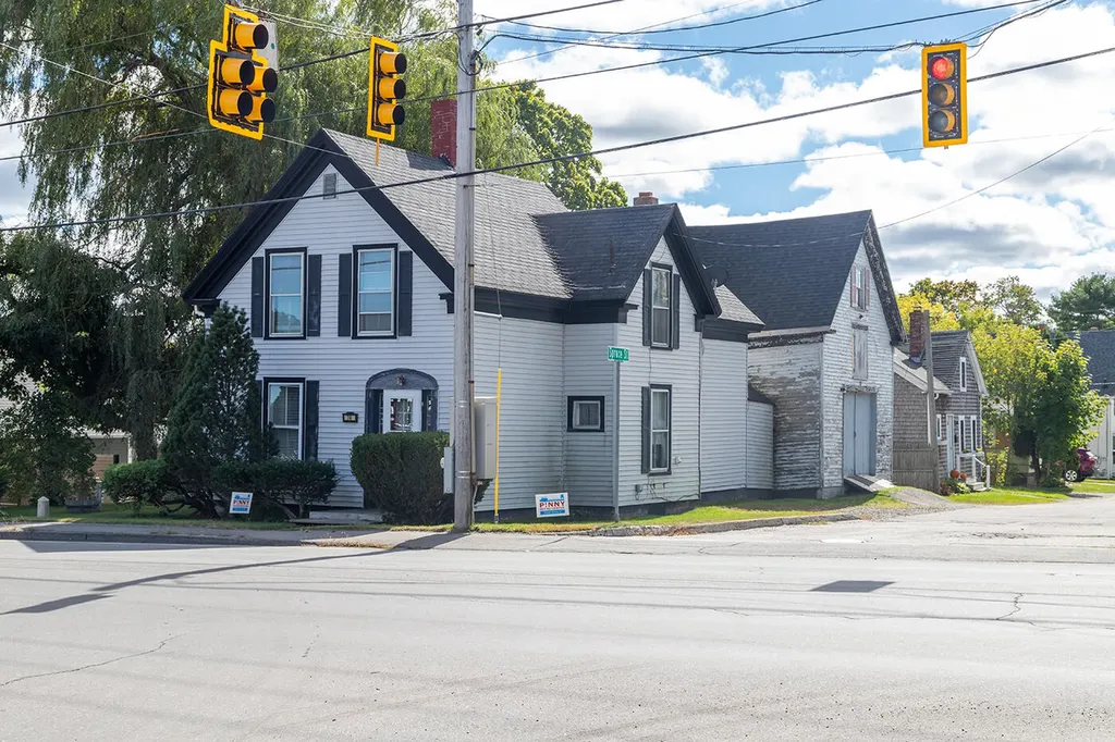 74 Maverick Street Rockland ME 04841