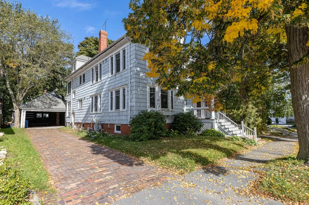 11 Grasmere Road Portland ME 04101