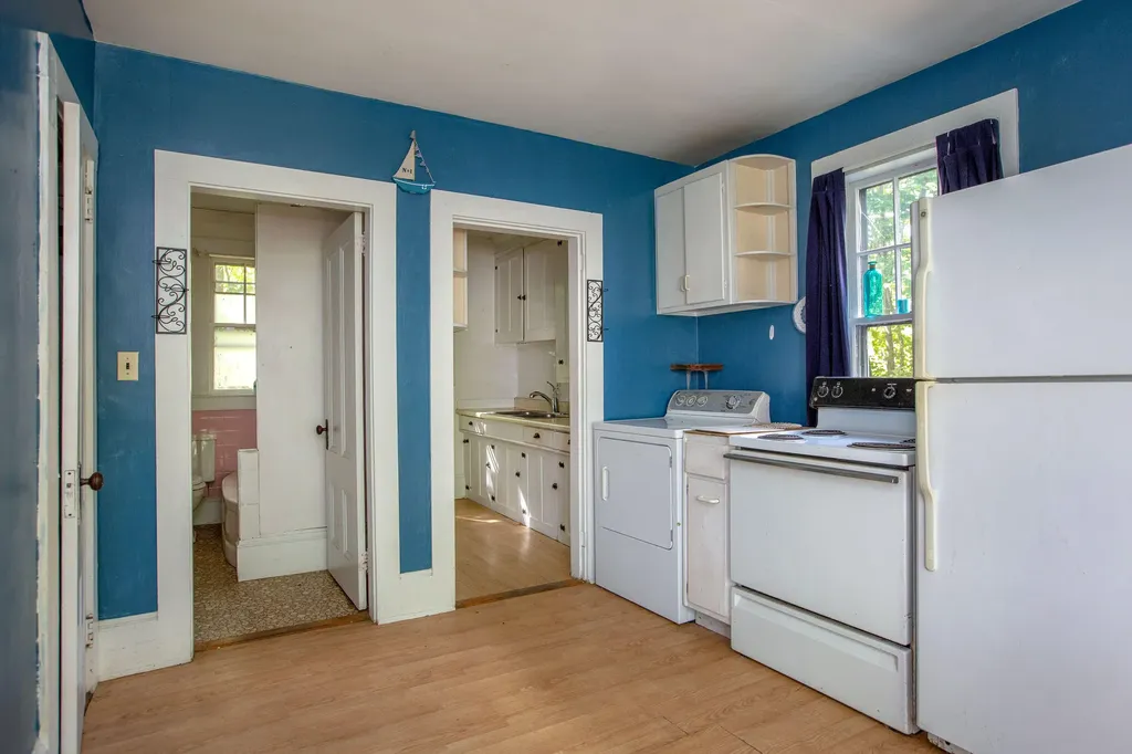 6 Churchill Street Wiscasset ME 04578