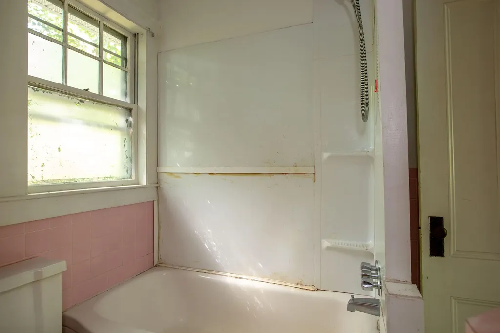 6 Churchill Street Wiscasset ME 04578