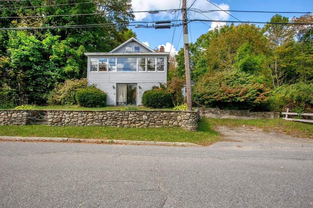 6 Churchill Street Wiscasset ME 04578