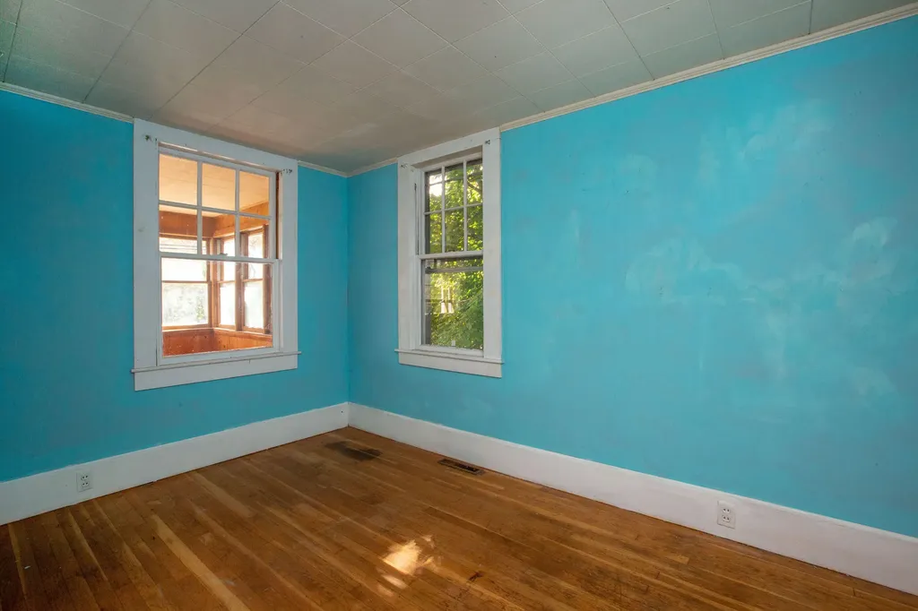 6 Churchill Street Wiscasset ME 04578