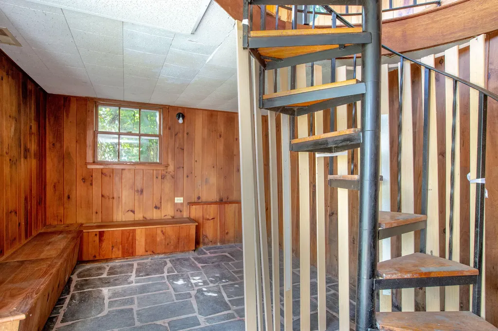 6 Churchill Street Wiscasset ME 04578