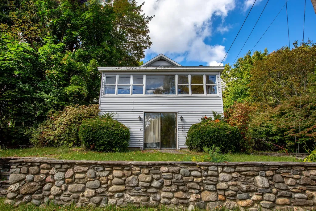 6 Churchill Street Wiscasset ME 04578