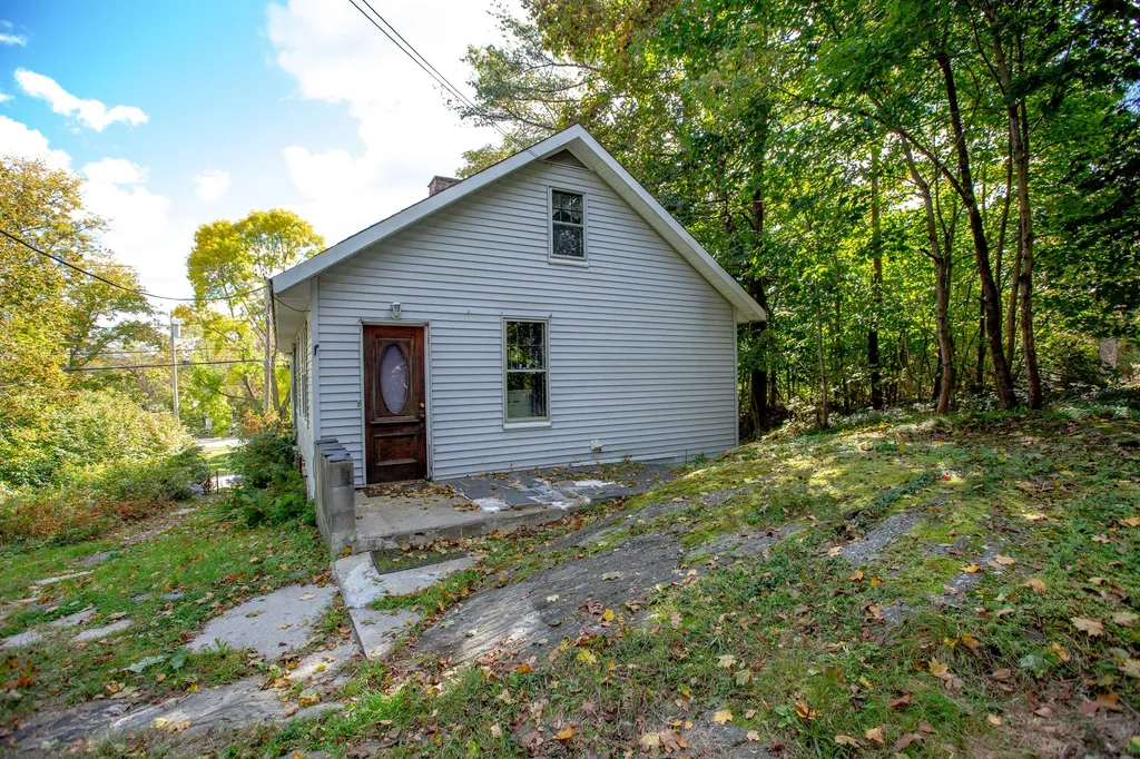 6 Churchill Street Wiscasset ME 04578