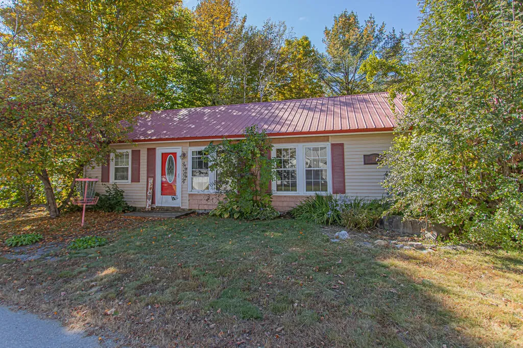 184 Barlen Street Farmington ME 04938
