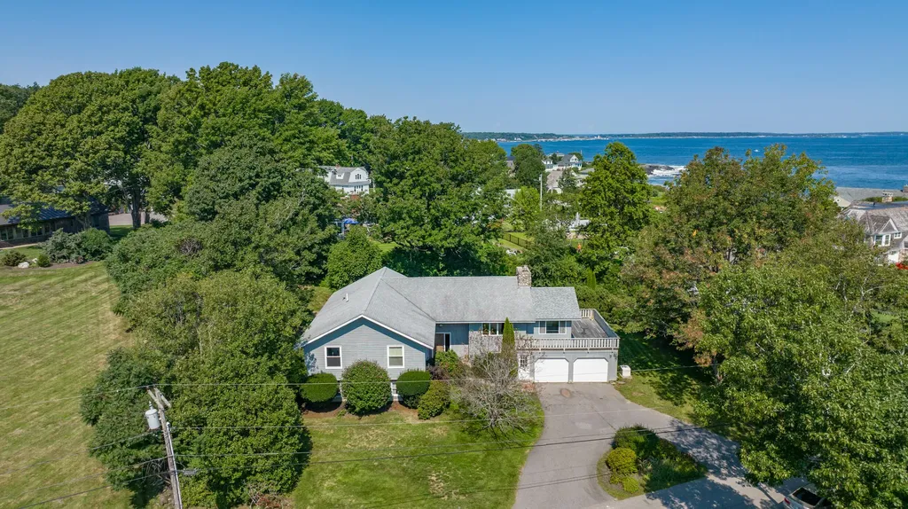 29 Reef Road Cape Elizabeth ME 04107