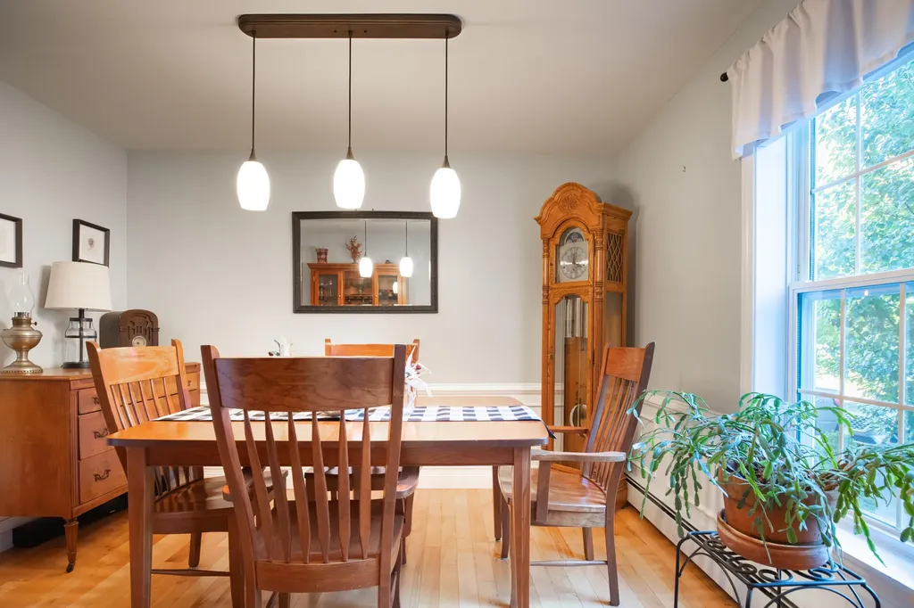 39 Wildwood Drive Brunswick ME 04011