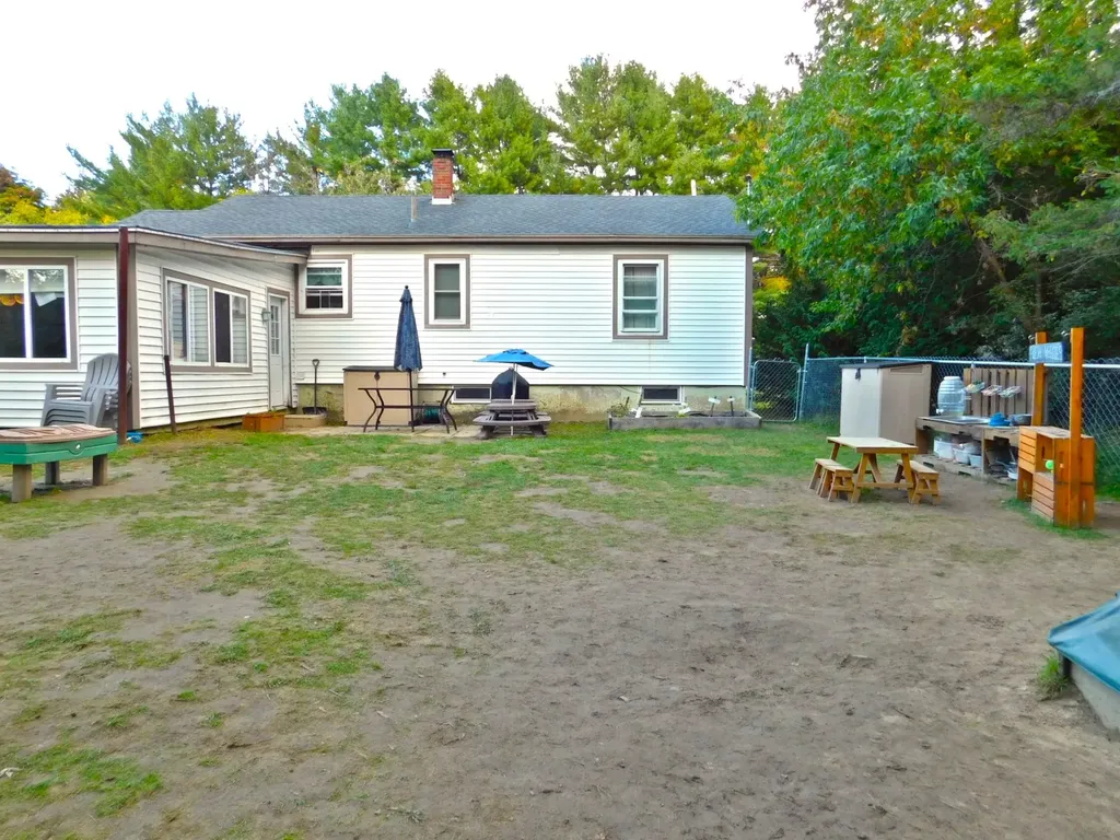 137 Silk Street Brewer ME 04412