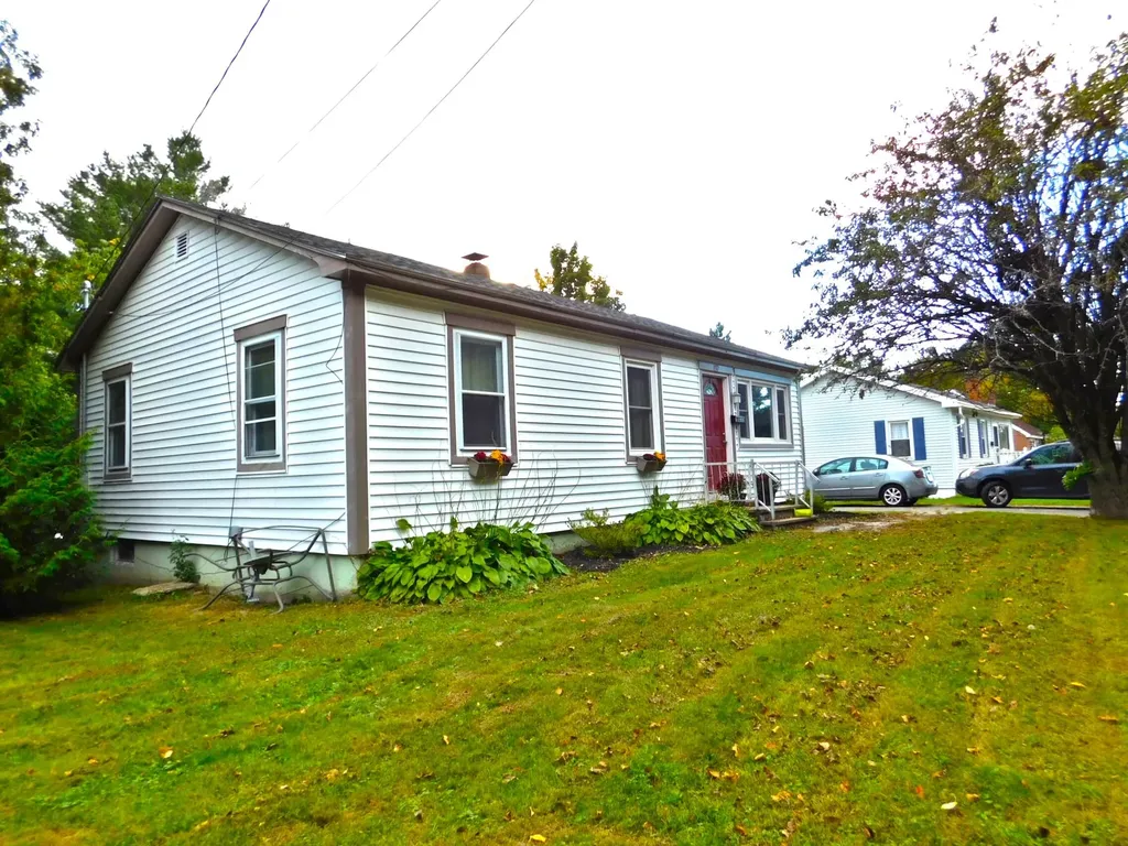 137 Silk Street Brewer ME 04412