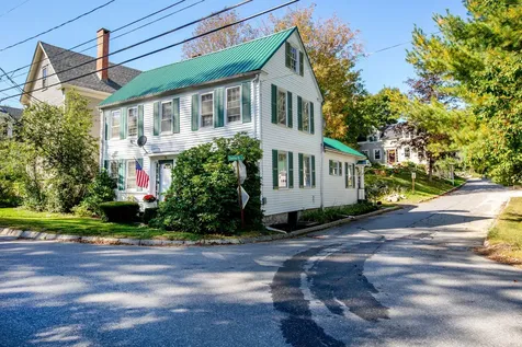 56 Federal Street Wiscasset ME 04578