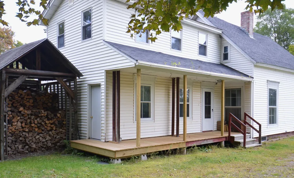 64 Penobscot Street Orono ME 04473