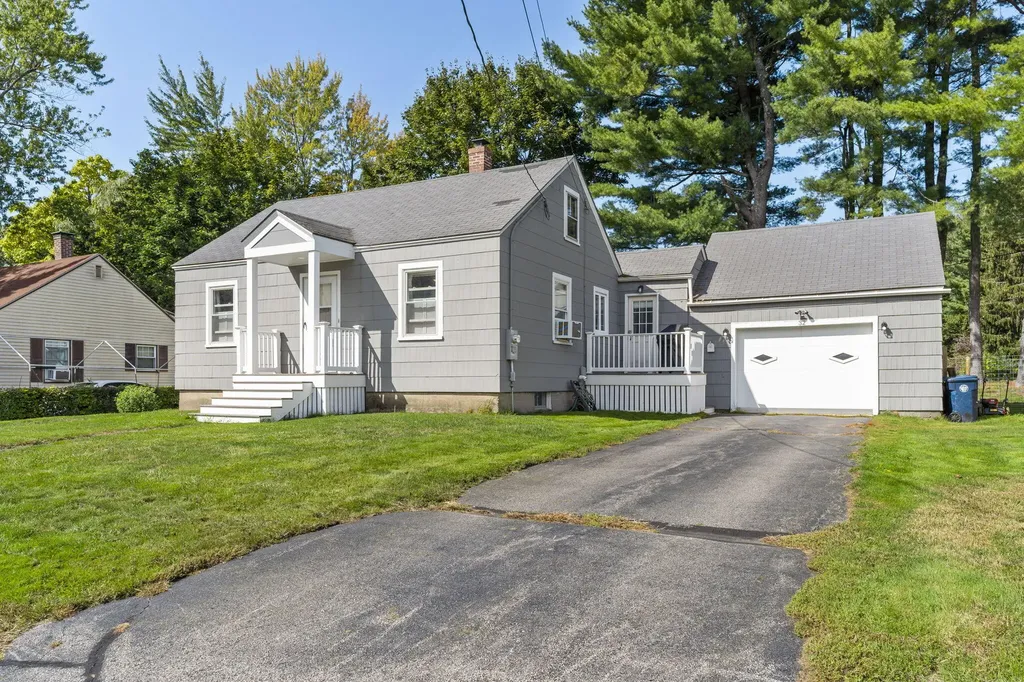 32 Westmore Avenue Biddeford ME 04005
