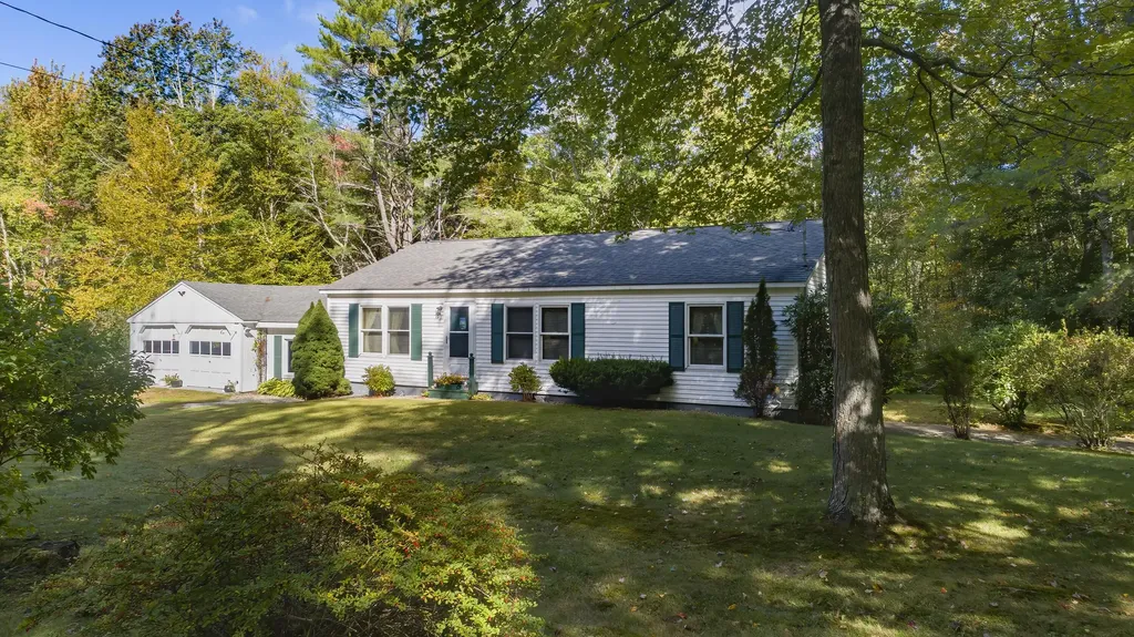 18 Sodom Road Bristol ME 04539