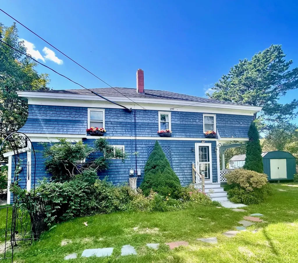 11 Gomez Road Phippsburg ME 04562