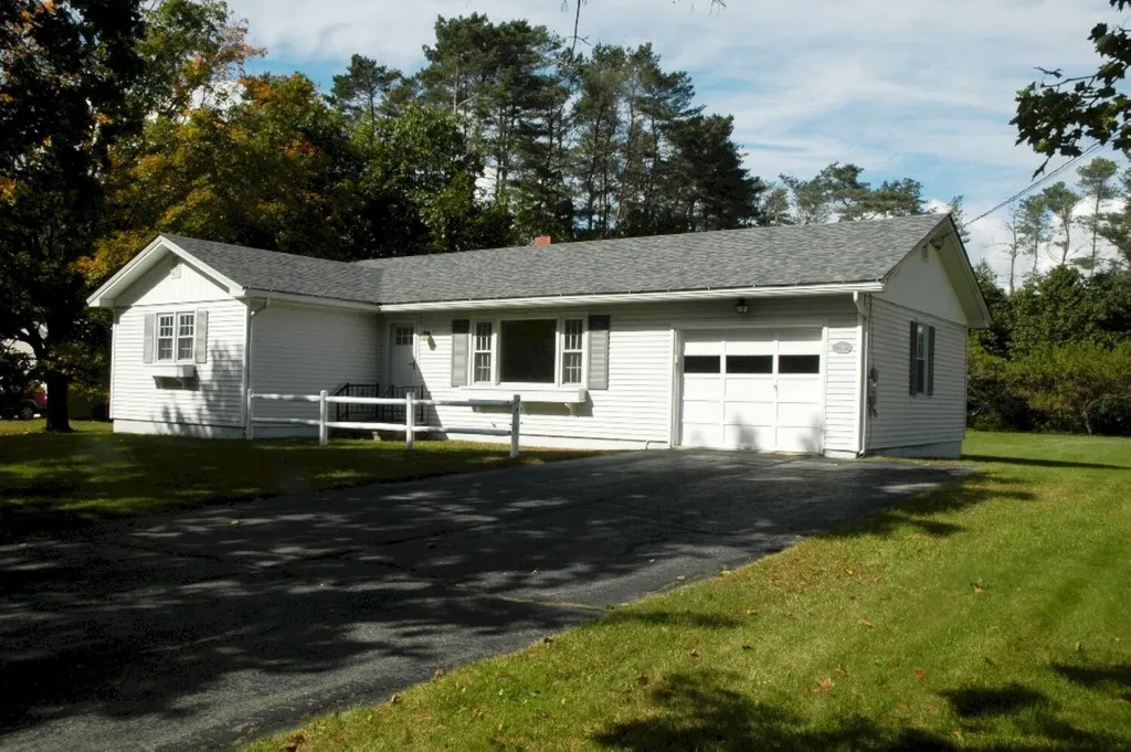 138 N Main Street Anson ME 04958