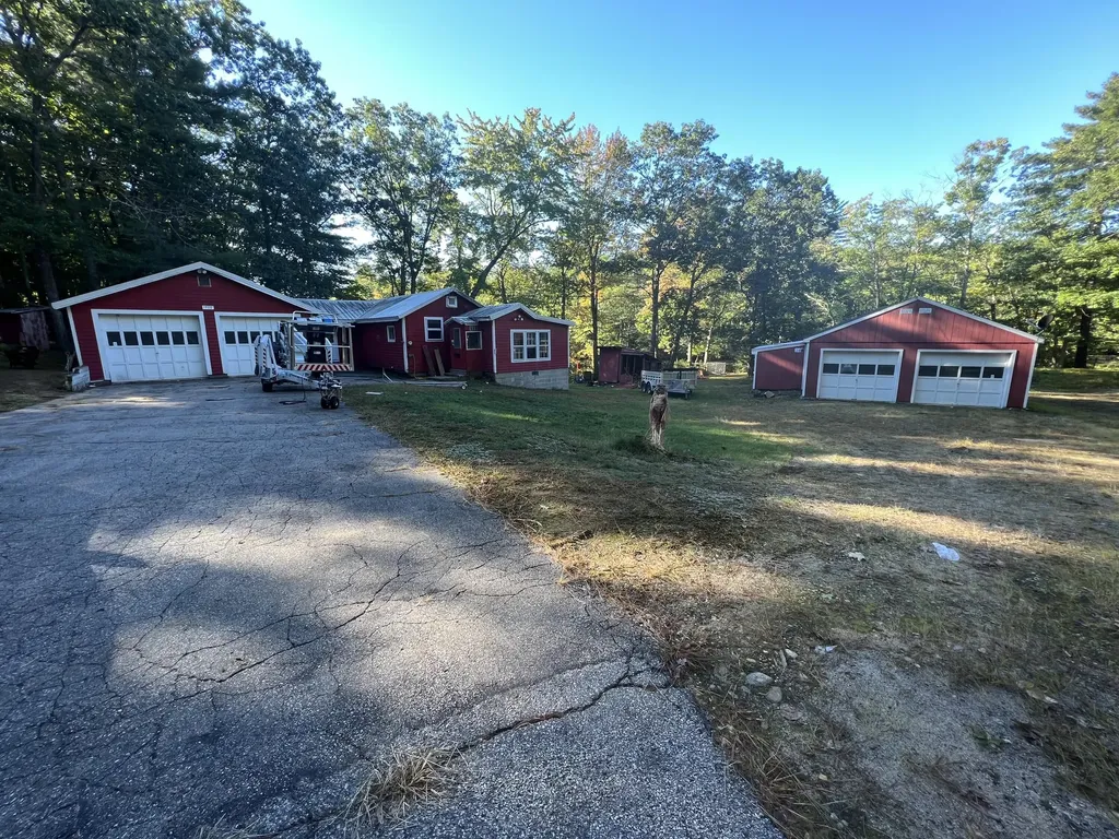 28 Abenaki Lane Sanford ME 04073